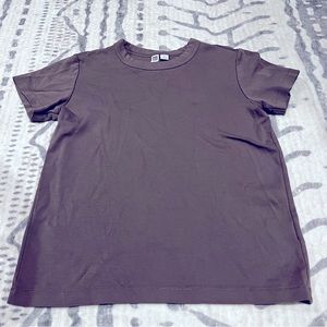 (!!) Tshirt, Uniqlo Size Small